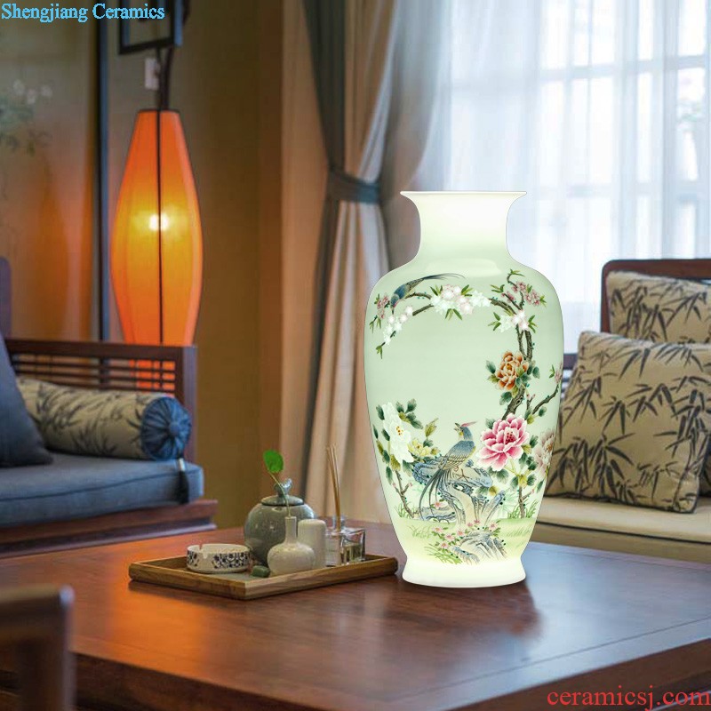 Jingdezhen ceramics lrene hand-painted yu le figure vase flower arranging, furnishing articles sitting room of Chinese style household decorations