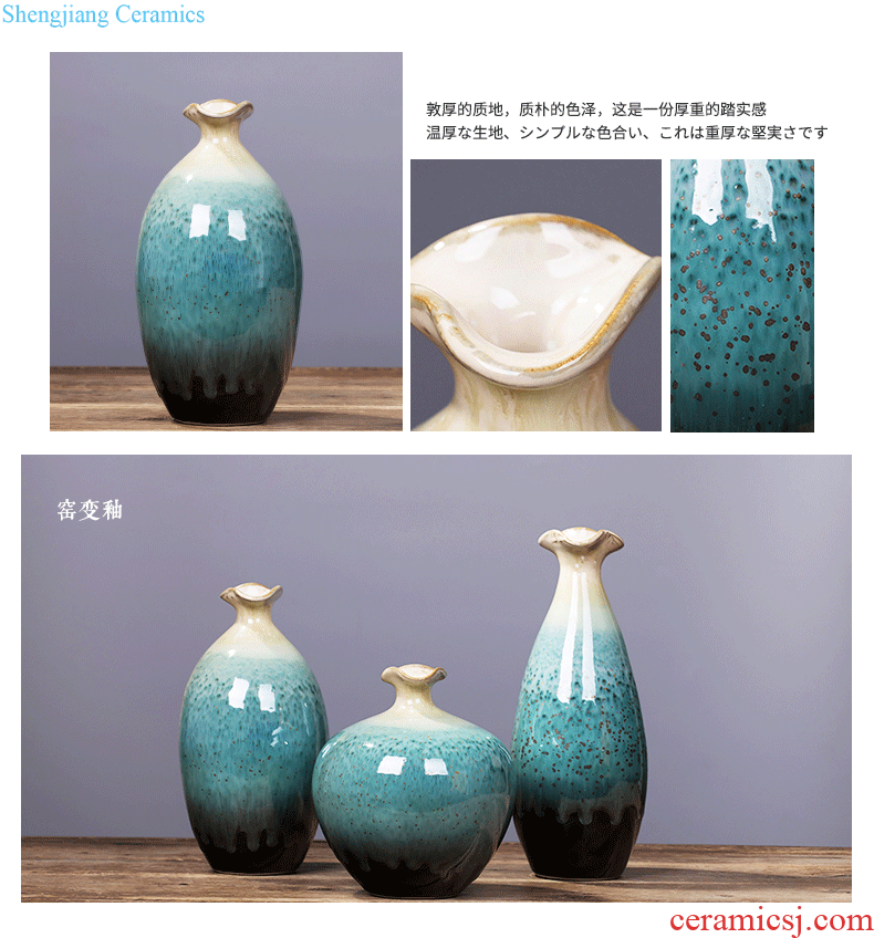 Jingdezhen ceramics vase furnishing articles of modern Chinese style household China red apple wine decoration decoration with cover