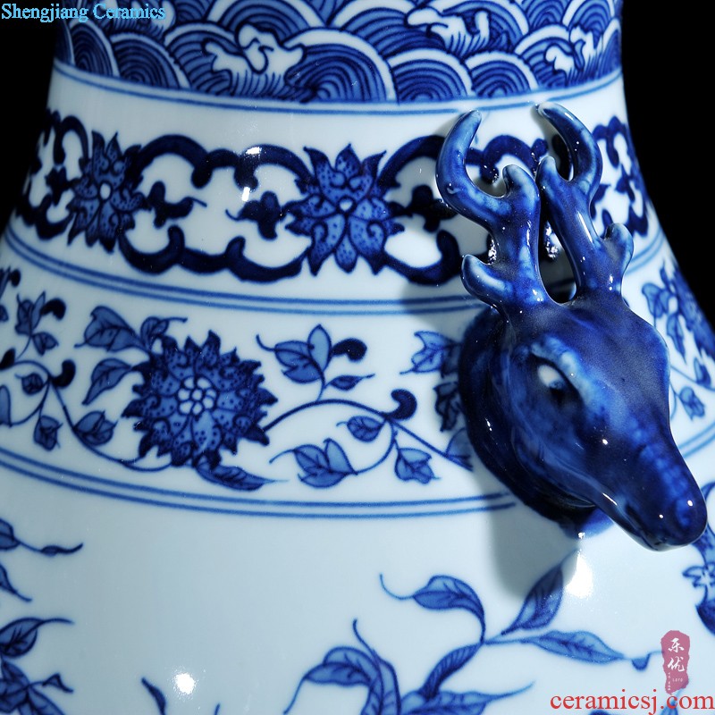 Jingdezhen ceramics masters hand-painted scenery vases, flower arranging Chinese style household crafts sitting room adornment is placed