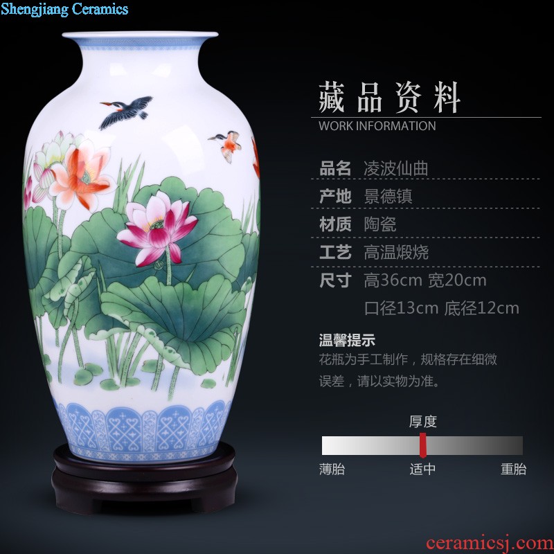 Jingdezhen ceramics vase Wang Yunxi hand painted blue and white porcelain blooming flowers Contemporary sitting room handicraft furnishing articles