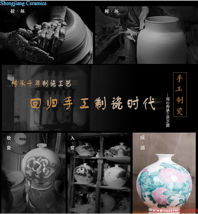 Famous master of jingdezhen ceramics vases, flower arranging Chinese style is contemporary and contracted household wine sitting room adornment is placed