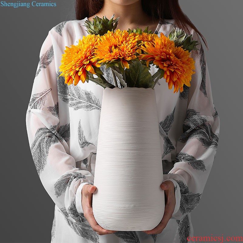 Vase furnishing articles flower arranging contracted sitting room small and pure and fresh household ceramic vase desktop Nordic flower vase decoration