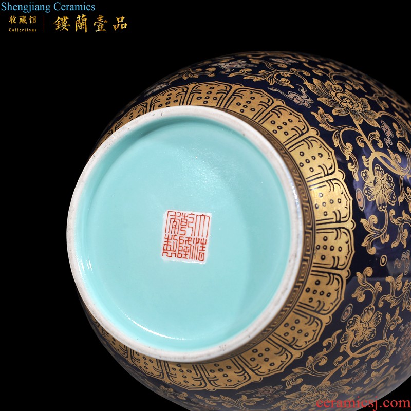 Jingdezhen imperial kiln chinaware imitation qing qianlong yellow medallion in pastel landscape pattern vase sitting room adornment is placed