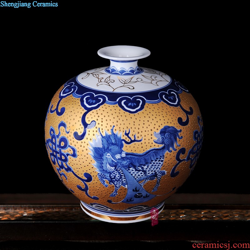 Jingdezhen ceramics Famous hand-painted mountain people vases, flower arrangement, new Chinese style sitting room adornment is placed