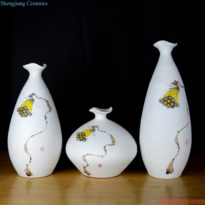 Jingdezhen ceramic vases, white European vase three-piece furnishing articles contracted sitting room between example home decoration