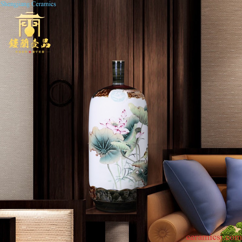 Master of jingdezhen ceramics hand-painted famille rose flower vase rallied all the way home sitting room adornment collection furnishing articles