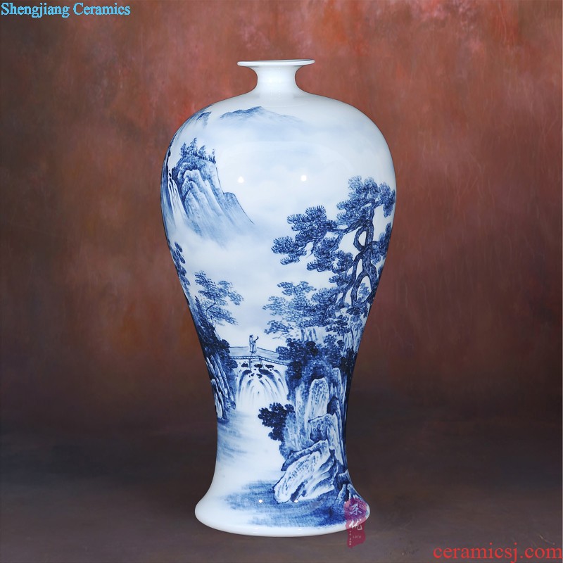 Hand-painted dragon hang dish of blue and white porcelain of jingdezhen ceramics Sit plate of the sitting room of Chinese style household decorative plate is placed