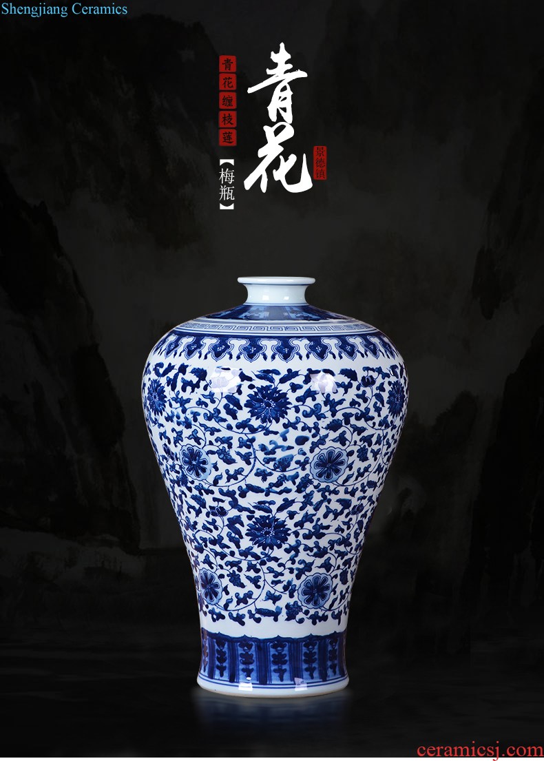 Jingdezhen ceramic general furnishing articles pastel color glaze tank storage tank is a new Chinese style household adornment sitting room decoration