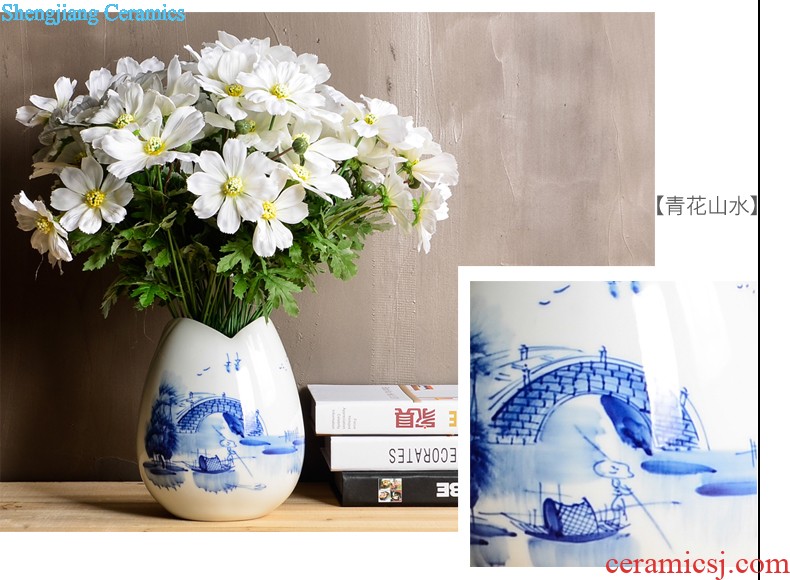 Classic blue and white porcelain vase cb32 jingdezhen ceramics sitting room adornment is placed the general tank storage tank caddy