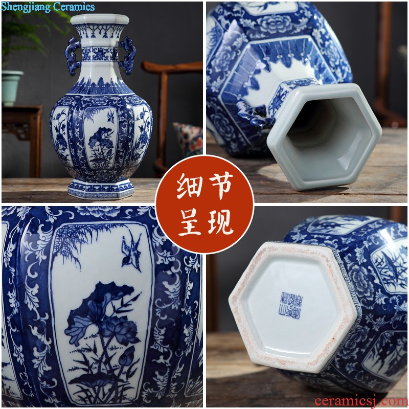 Jingdezhen ceramics vases, flower arranging machine of Chinese style household act the role ofing is tasted the sitting room is decorated handicraft furnishing articles package mail