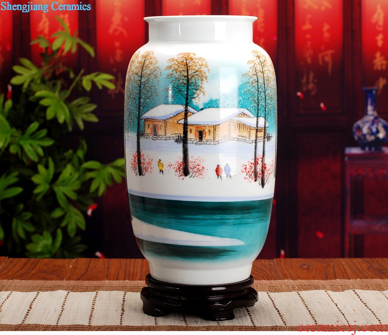 Hand-painted chrysanthemum patterns of blue and white porcelain of jingdezhen ceramics surface square vase furnishing articles study calligraphy and painting is received