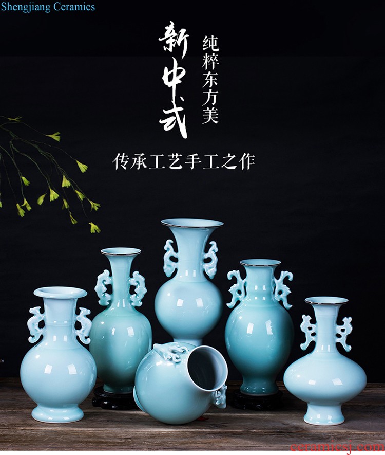 Jingdezhen blue and white porcelain vase under the glaze color hand-painted ceramic bottle blooming flowers sealed bottle 5 jins of 10 jins