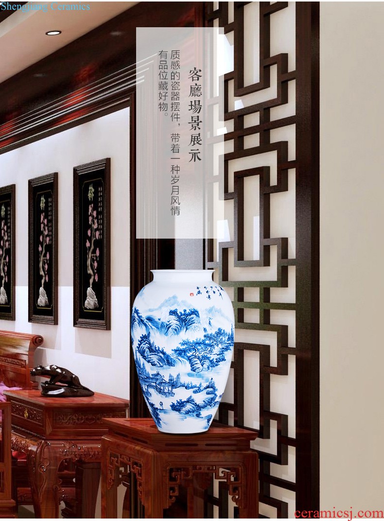 Jingdezhen ceramics by hand antique vases, flower arranging furnishing articles of Chinese style restoring ancient ways is the sitting room TV ark home decoration