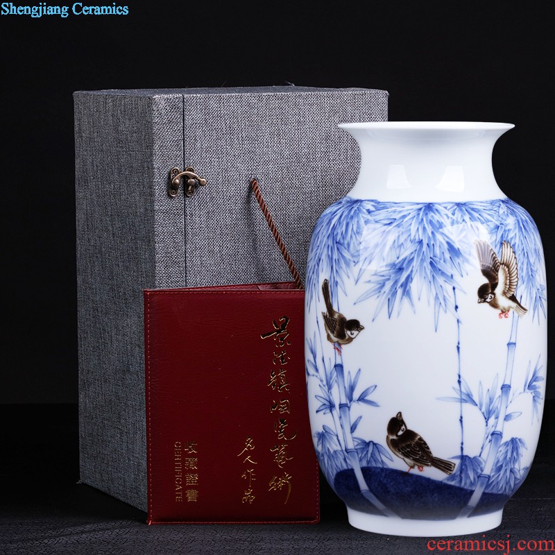 Jingdezhen ceramics hand-painted blue and white porcelain vases, flower arrangement bamboo report peaceful Chinese style household act the role ofing is tasted furnishing articles in the living room