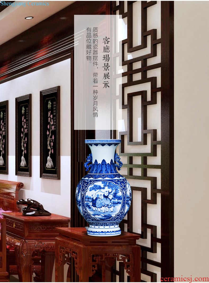 Blue and white porcelain of jingdezhen ceramics creative household adornment antique hand-painted vases, flower arranging furnishing articles of Chinese style restoring ancient ways