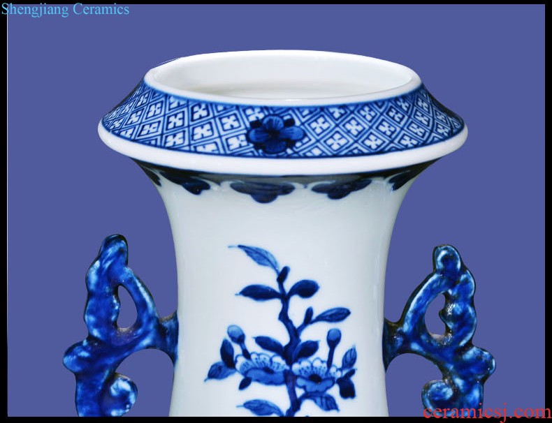 Jingdezhen ceramic flower arrangement of blue and white porcelain vase furnishing articles of Chinese style restoring ancient ways home sitting room TV ark adornment porcelain