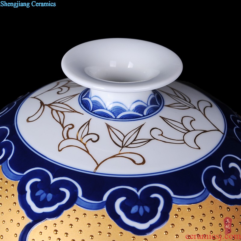 Jingdezhen ceramics Famous hand-painted mountain people vases, flower arrangement, new Chinese style sitting room adornment is placed