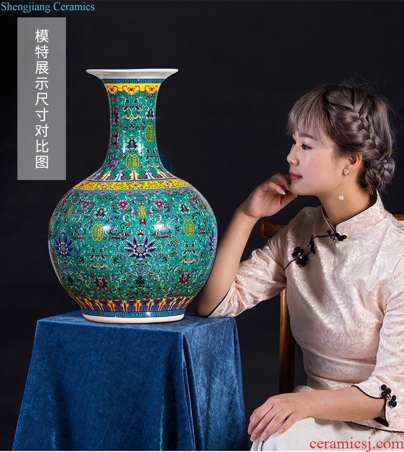 Jingdezhen ceramics hand-painted archaize pomegranate of blue and white porcelain vase flower arranging Chinese style home sitting room adornment is placed