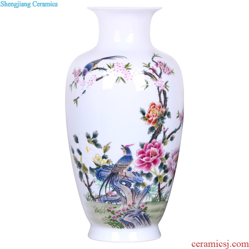 Jingdezhen ceramics lrene hand-painted yu le figure vase flower arranging, furnishing articles sitting room of Chinese style household decorations