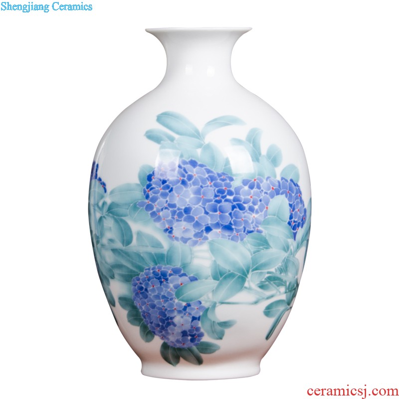 Blue and white porcelain of jingdezhen ceramics manual sculpture dragon vase of large sitting room adornment is placed hotel opening gifts