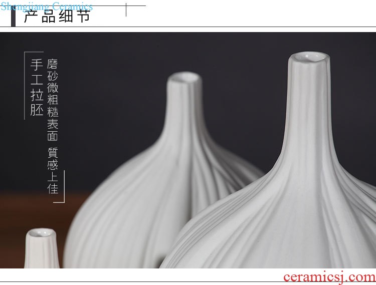 Jingdezhen ceramic new Chinese vase furnishing articles sitting room dry flower arranging flowers household soft adornment green China arts and crafts