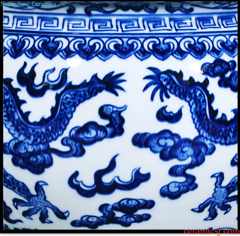 Jingdezhen ceramics hand-painted blue and white porcelain vase general storage jar jar of furnishing articles of new Chinese style household ornaments