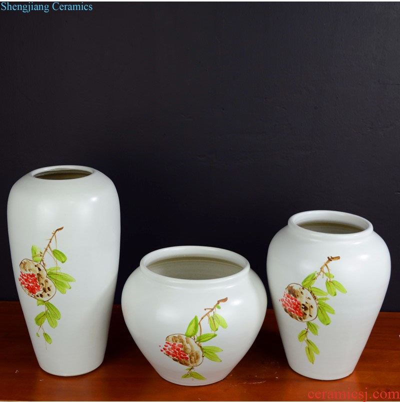 Jingdezhen ceramics creative hand-painted cheongsam blue and white porcelain vases, small wine sitting room adornment handicraft furnishing articles