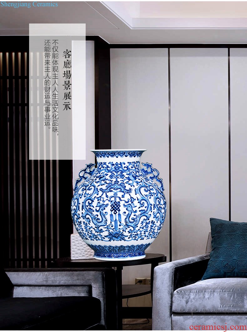 Jingdezhen ceramic vases, furnishing articles sitting room of Chinese style household decorations of large porcelain hand-painted porcelain glaze in red