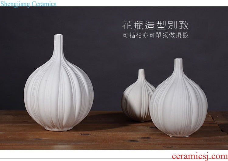 Jingdezhen ceramic new Chinese vase furnishing articles sitting room dry flower arranging flowers household soft adornment green China arts and crafts