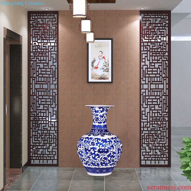 Jingdezhen ceramics of large vase furnishing articles large sitting room of Chinese style household adornment hand-painted porcelain arranging flowers