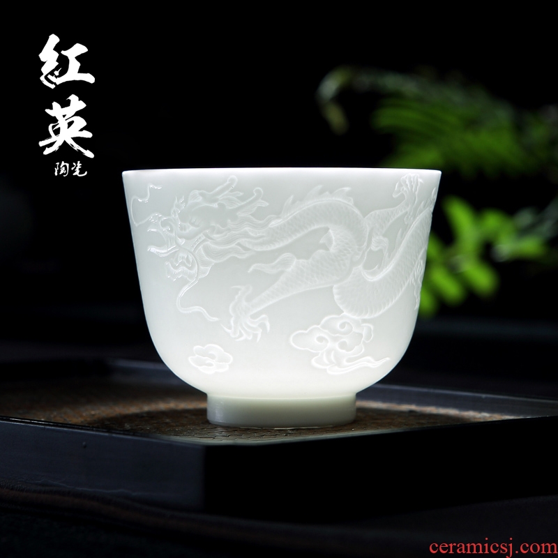 Jingdezhen ceramic kung fu noggin single master cup relief the see colour white porcelain tea sample tea cup by hand