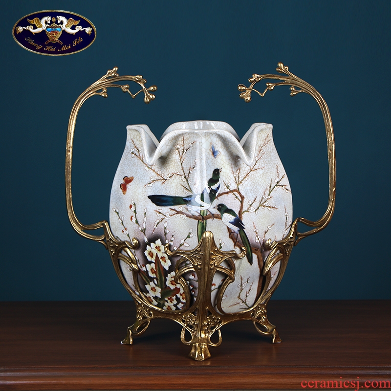 European creative ceramics with furnishing articles of key-2 luxury American household soft adornment copper vase in the sitting room porch decoration flower arranging