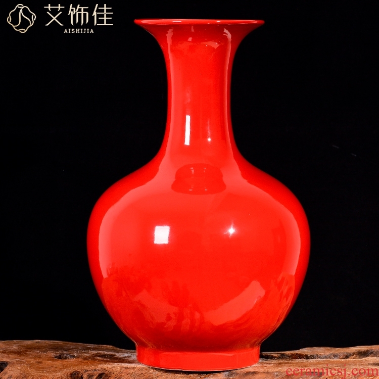 Jingdezhen ceramics China red red glaze vase flower arranging all new Chinese style household wedding sitting room adornment is placed