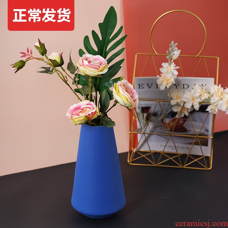Nordic light key-2 luxury flower arranging blue vase dried flowers sitting room adornment table modern style of TV ark, ceramic furnishing articles