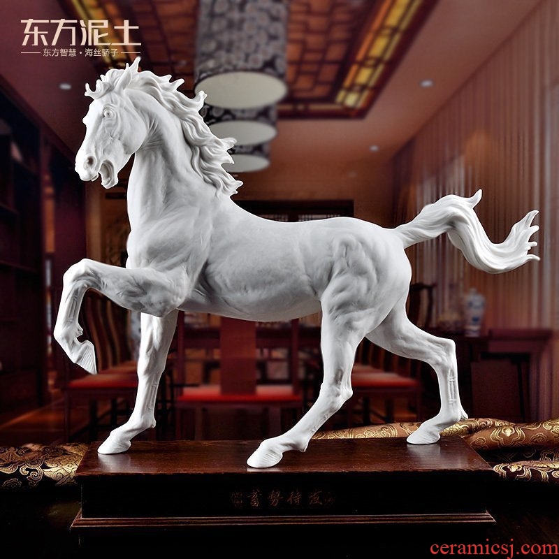 The east mud dehua white porcelain horses its art creative business gifts/gaining momentum D25-65
