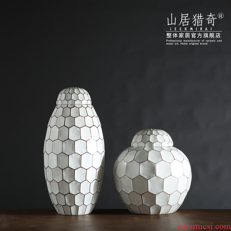 Modern creative household ceramics decoration can of creative arts and crafts show soft furnishing articles honeycomb lines cover tank