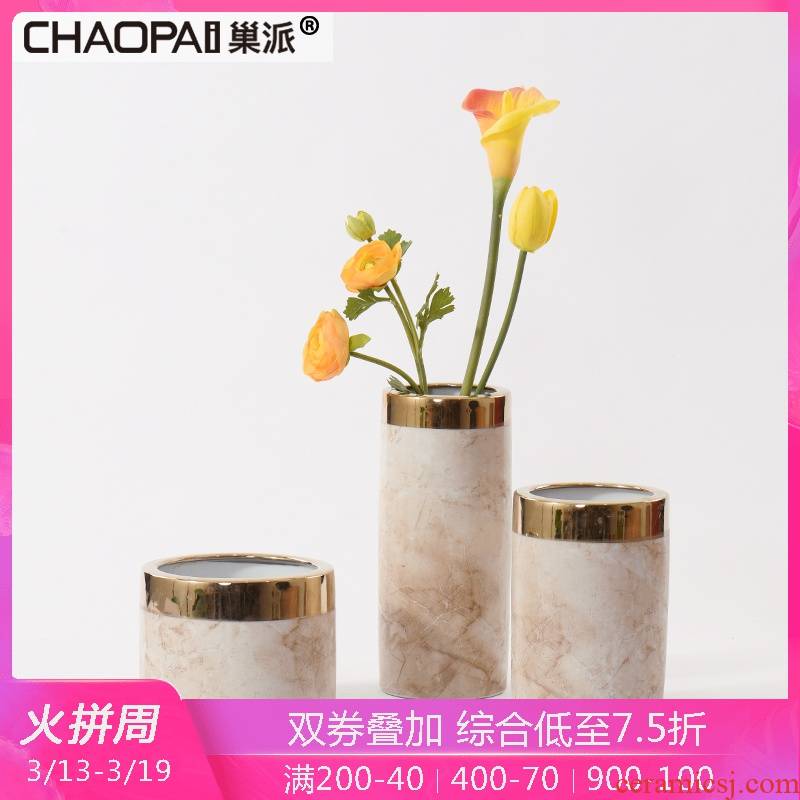Modern European style ceramic vase is placed between example Jane home sitting room light key-2 luxury adornment bedroom living room decoration