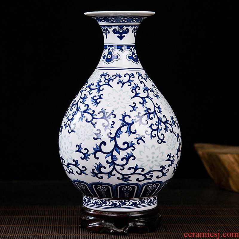 Blue and white and exquisite flower arranging ipads porcelain of jingdezhen ceramics thin foetus floret bottle of modern Chinese style sitting room adornment is placed