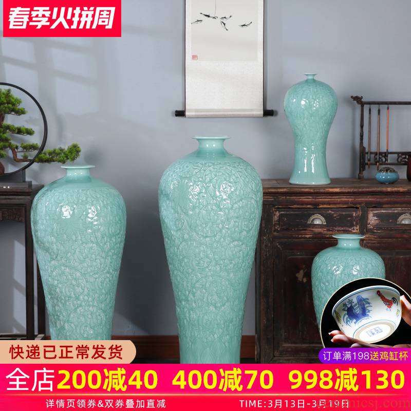 Jingdezhen ceramics vase manual green glaze anaglyph floor furnishing articles large porcelain Chinese style household decorations