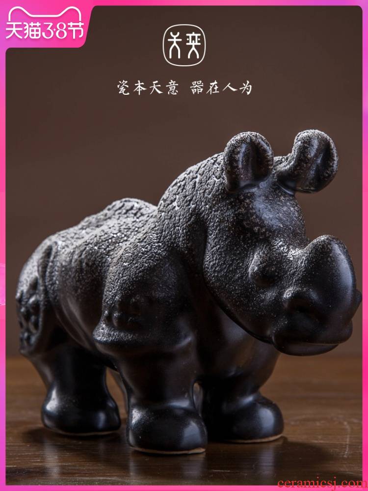 "War rhinoceros" days yi ceramics furnishing articles home decoration indoor table to restore ancient ways between example antique art crafts