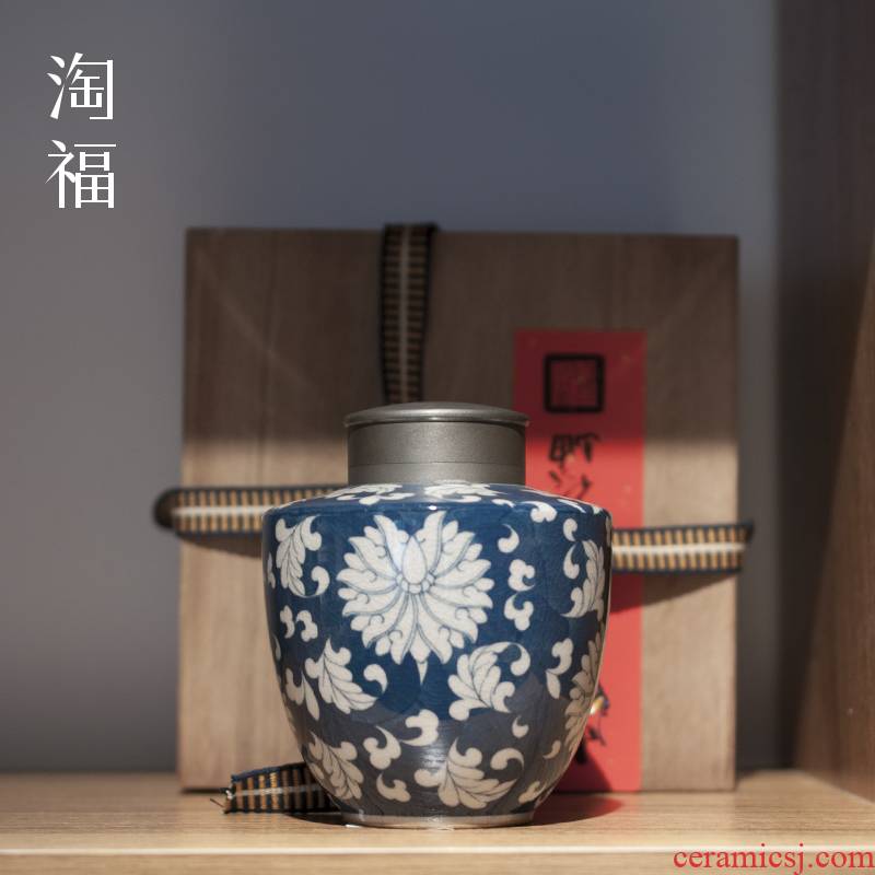Jingdezhen ceramic tea pot seal moisture small household receives deposit tea store POTS with cover tea container