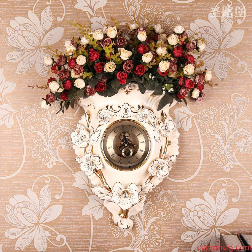 SAN road fort European ceramic wall hanging clock vase furnishing articles furnishing articles sitting room flower arranging creative wall decoration packages mailed