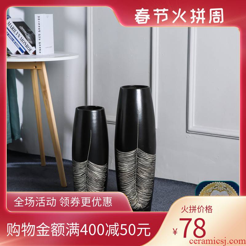 Jingdezhen dried flower vase landing large ceramic sitting room porch European I and contracted flower arranging furnishing articles, black feathers