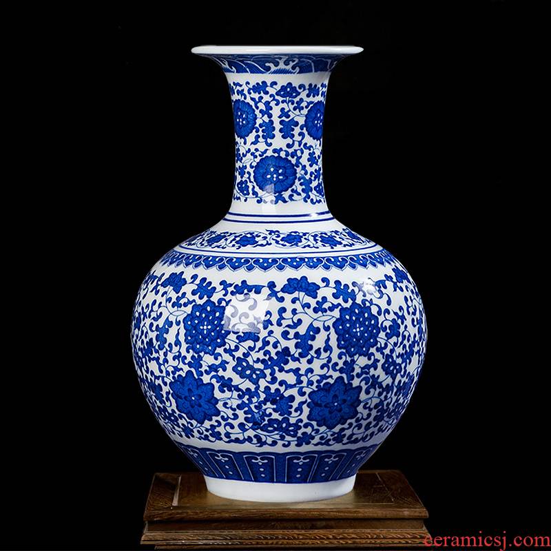 Jingdezhen ceramics antique blue and white porcelain vases, flower arranging new sitting room of Chinese style household decorations rich ancient frame furnishing articles