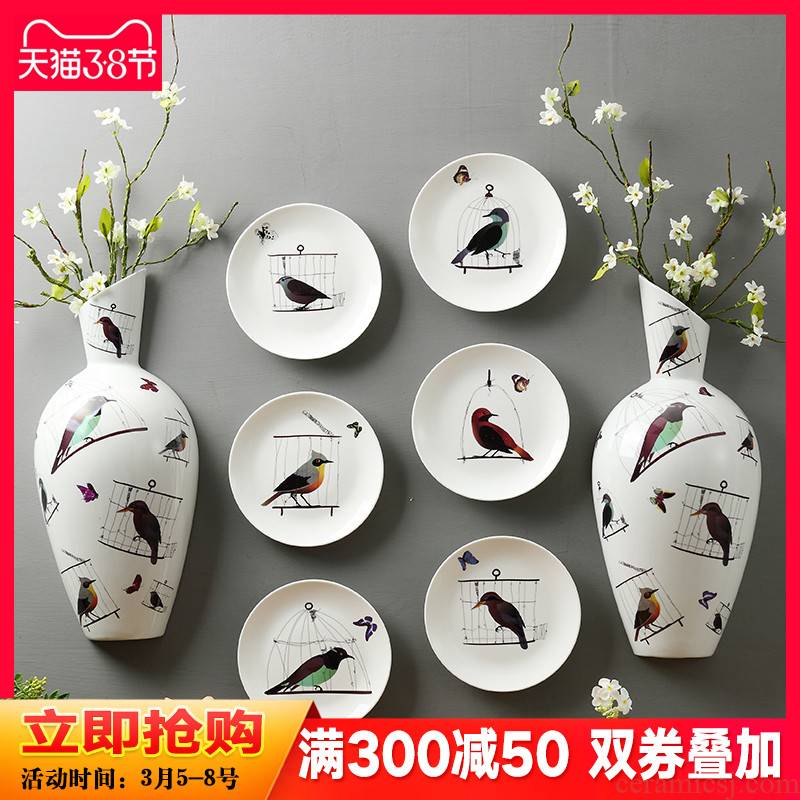 Creative painting of flowers and household act the role ofing is tasted role ofing room sitting room metope adornment of three - dimensional ceramic vases, hang act the role of the plate
