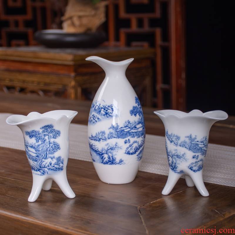 Jingdezhen ceramic wine suits for archaize hip home wine liquor cup Chinese style points ancientry goblet a small handleless wine cup
