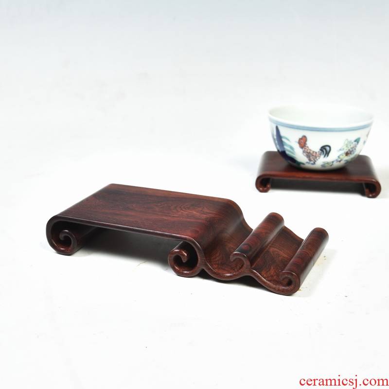 The Indian lobular rosewood scroll several base base mahogany base solid wood legs cup base mat The teapot