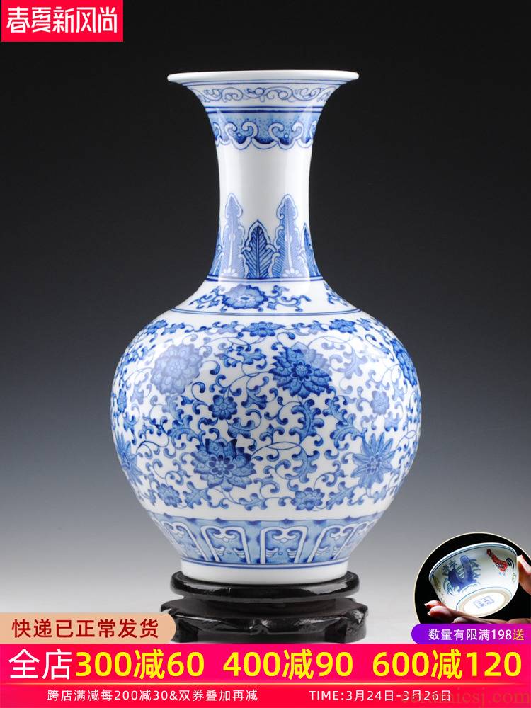 Jingdezhen ceramics vase furnishing articles, the sitting room is blue and white porcelain vases, flower arranging flowers mesa of new Chinese style household decoration