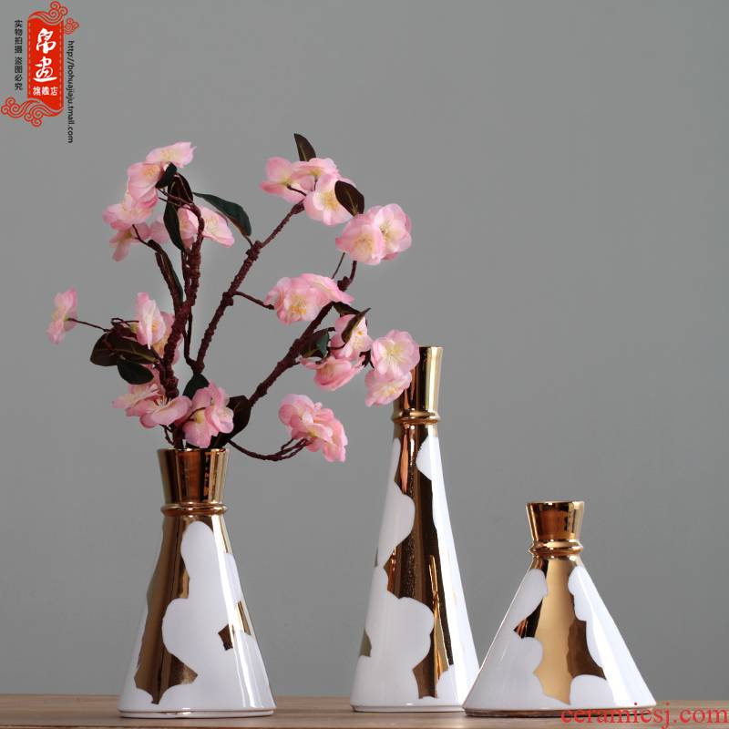 Jingdezhen ceramic flowers dried flower vase water raise retro made flowers in American country sitting room adornment is placed