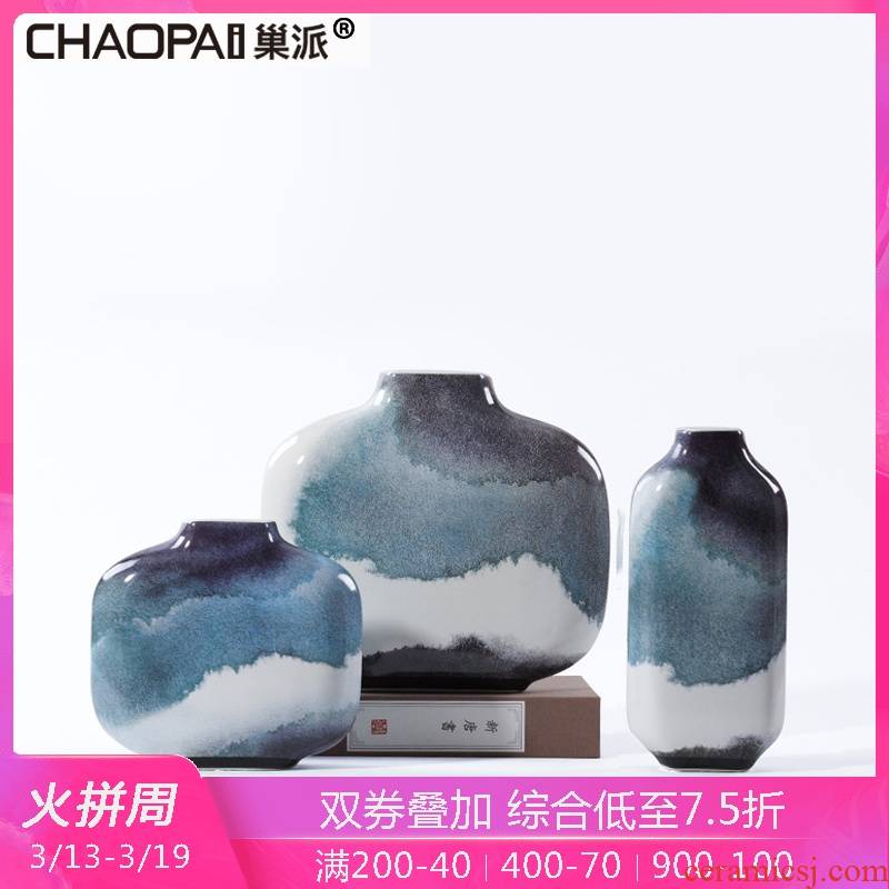 Modern Chinese ceramics from three color restoring ancient ways is placed between Japanese example indoor flower vases, flower implement soft decoration